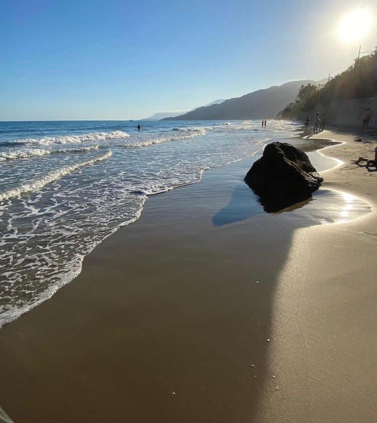 Sea And Monaco Charme View On The Beach Ventimiglia Ngoại thất bức ảnh
